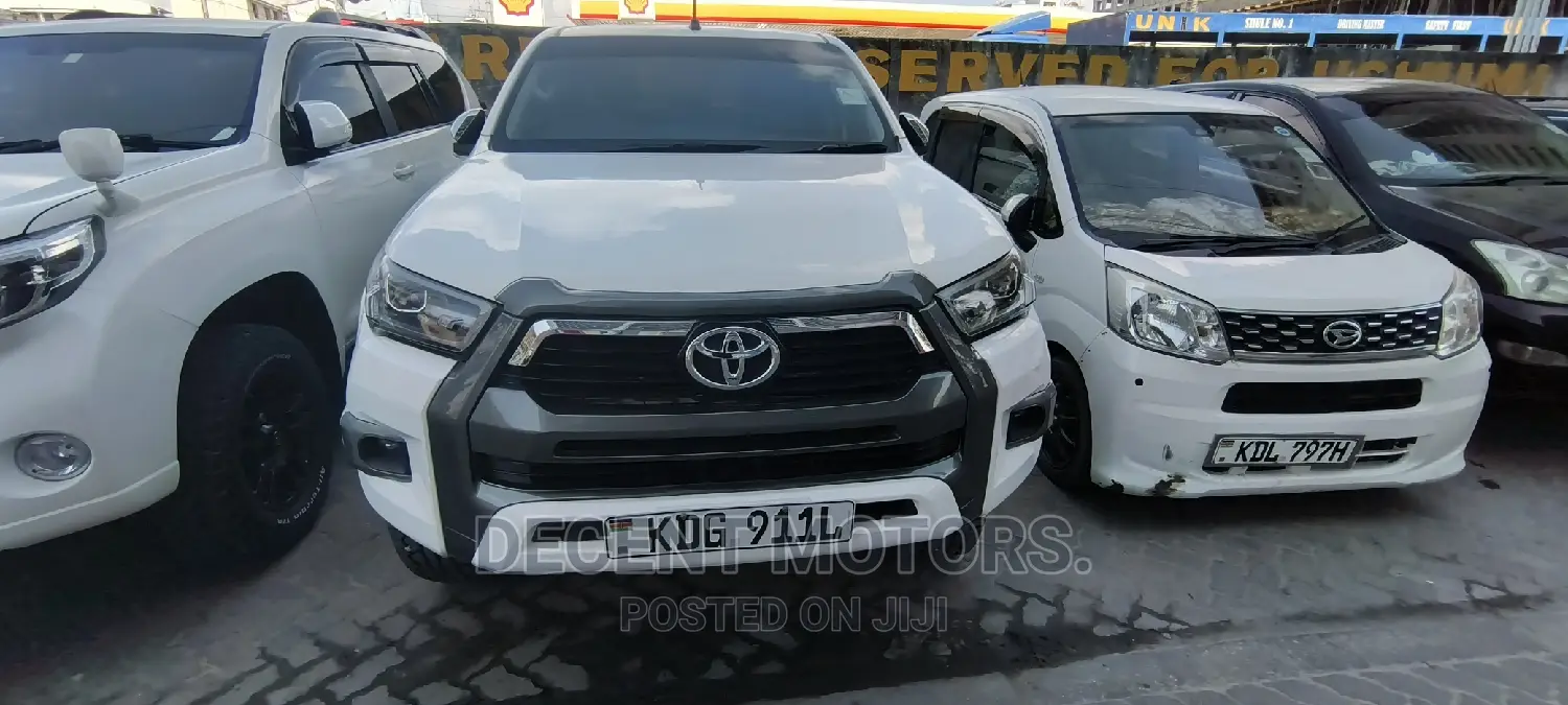 Toyota Hilux 2018 White