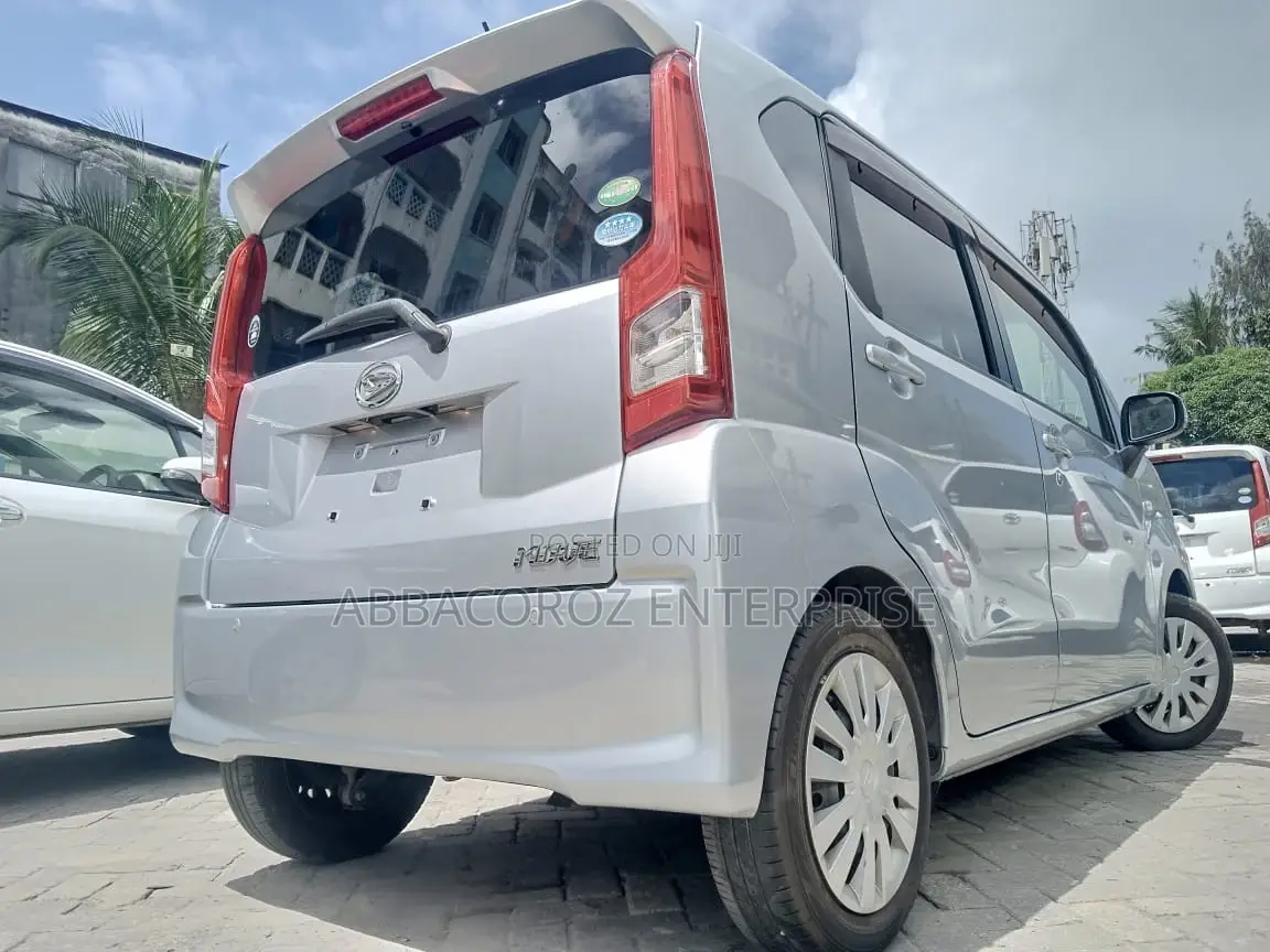 Daihatsu Move 2016 Silver