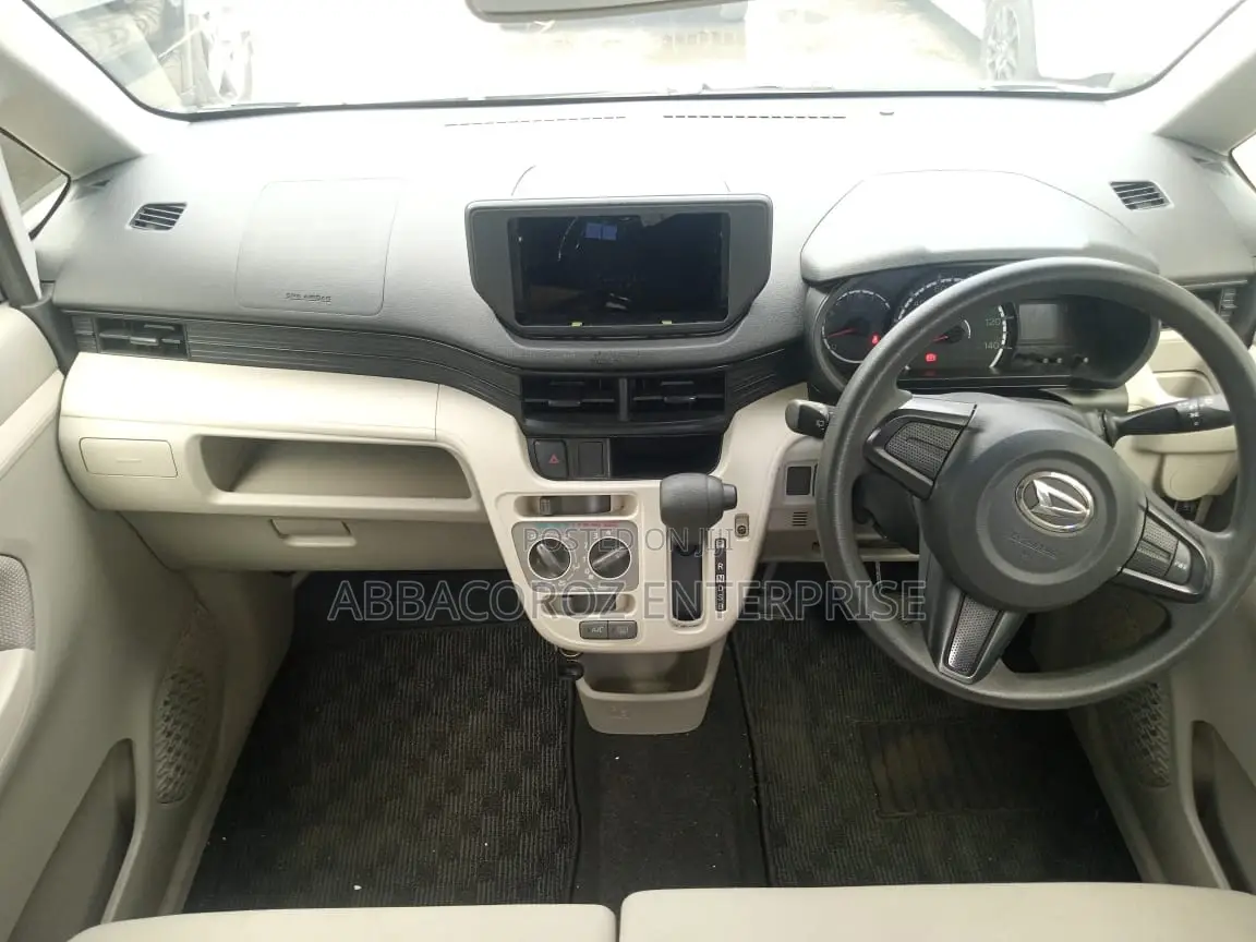 Daihatsu Move 2016 Silver