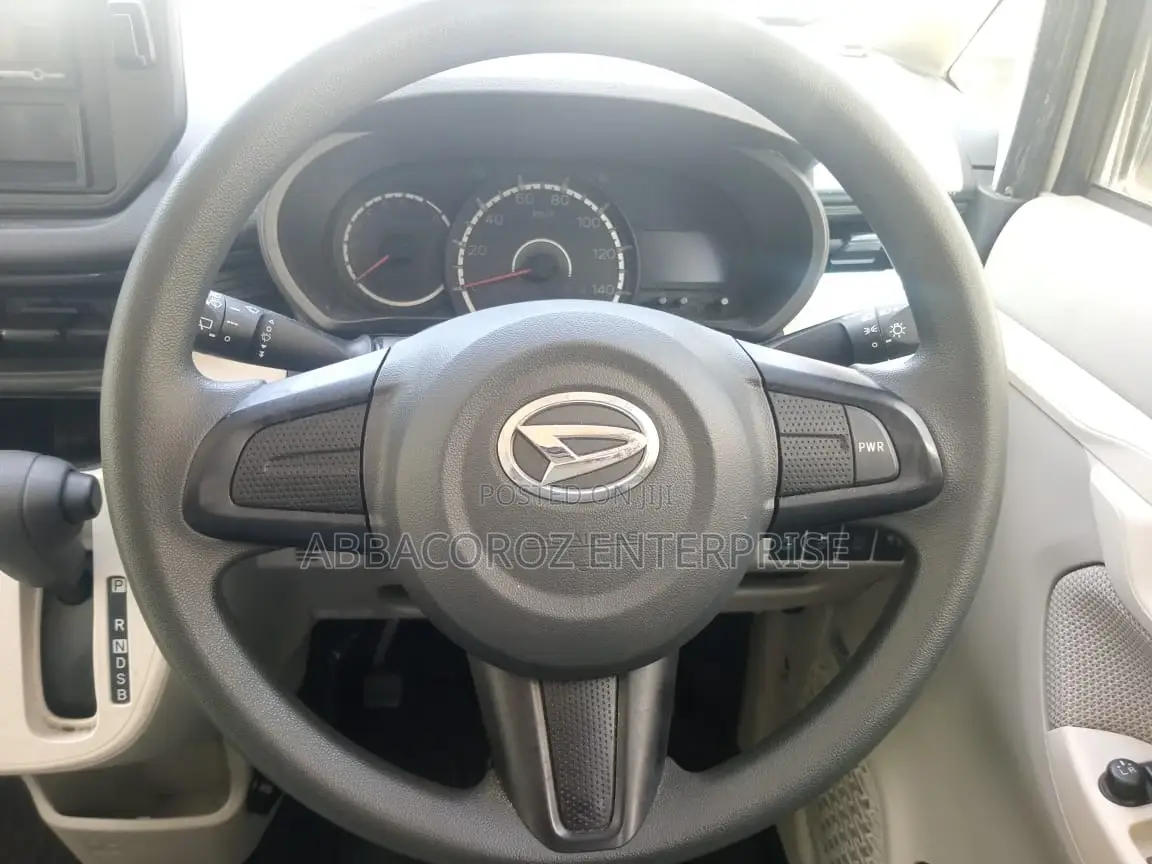 Daihatsu Move 2016 Silver