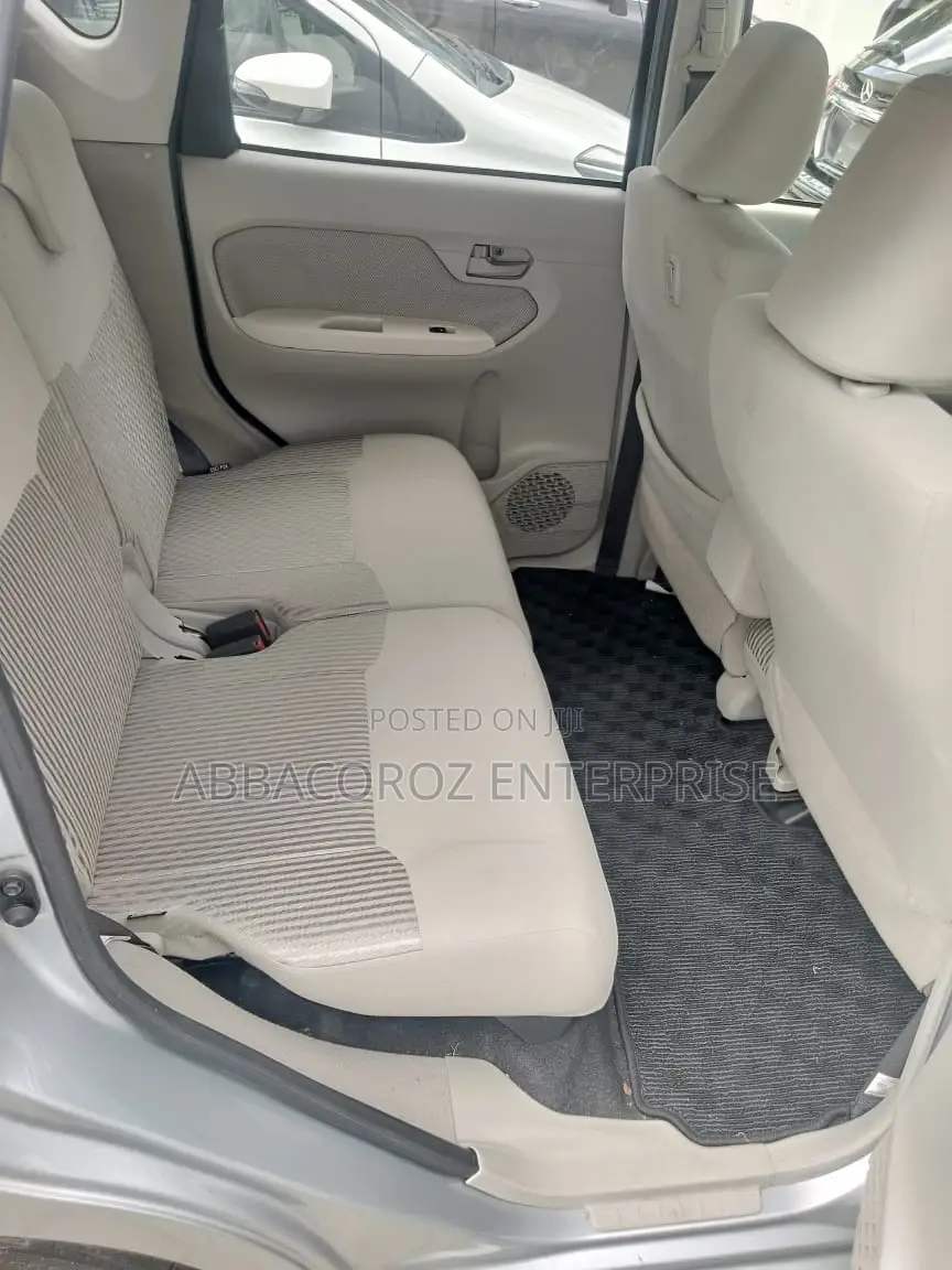 Daihatsu Move 2016 Silver