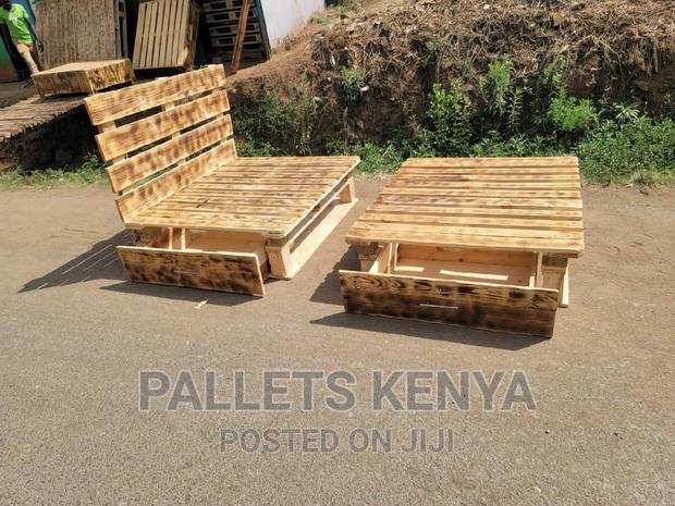 4*6 Blazed Pallet Bed- Detachable With Drawers (7€8) - thumbnail 2