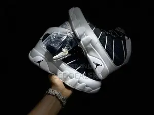Jordan 9 Retro Particle Grey