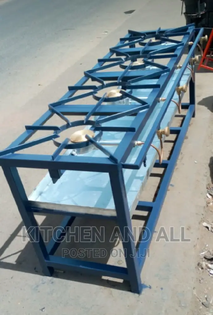 Gas Cooker With a Tray