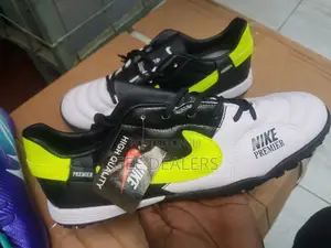 Football/Soccer Trainer Boots