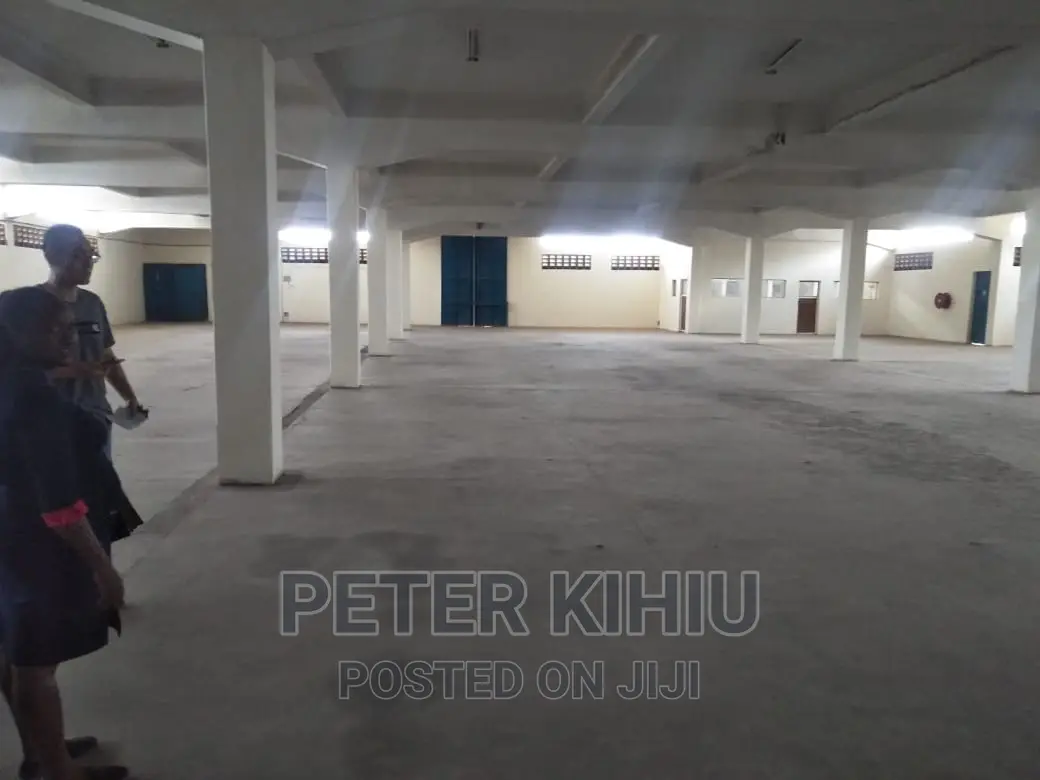 Godown to Let 710sqft on 1st Floor Off Enterprise Rd