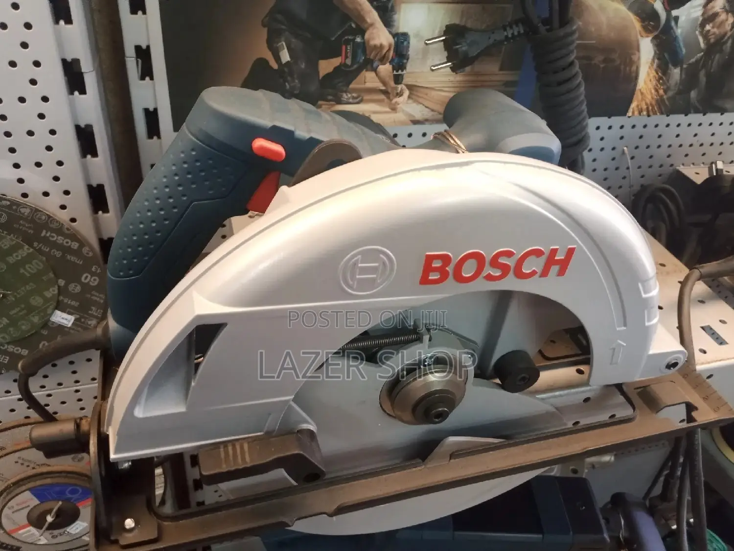 Bosch Circular Saw 9", 2050W