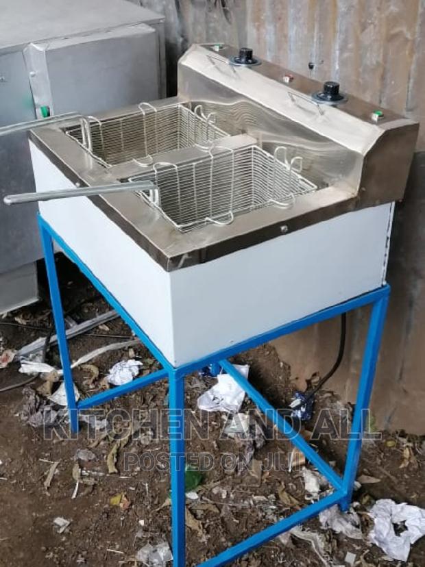 Deep Frier With a Stand - thumbnail 2
