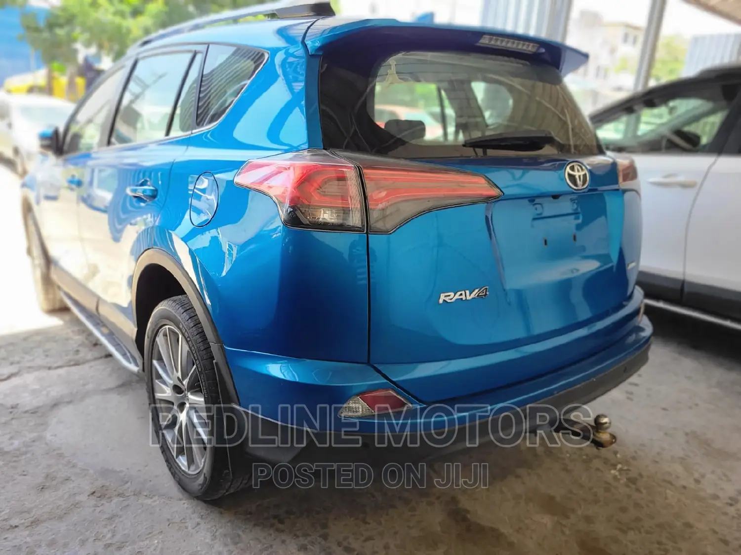 Toyota RAV4 2016 Blue