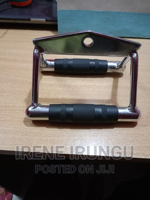 V Grip Attachment, Latpull Bar