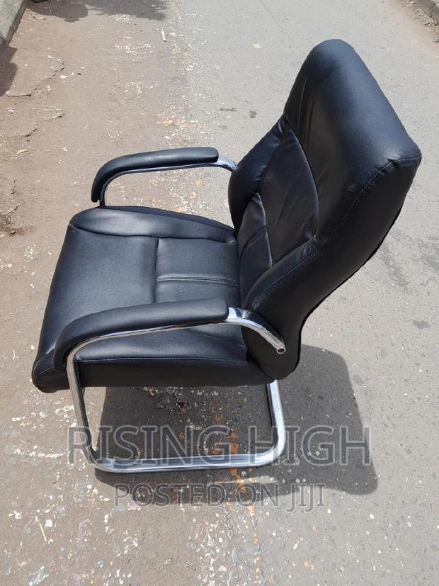 Quality U-Base Office Chairs - thumbnail 2