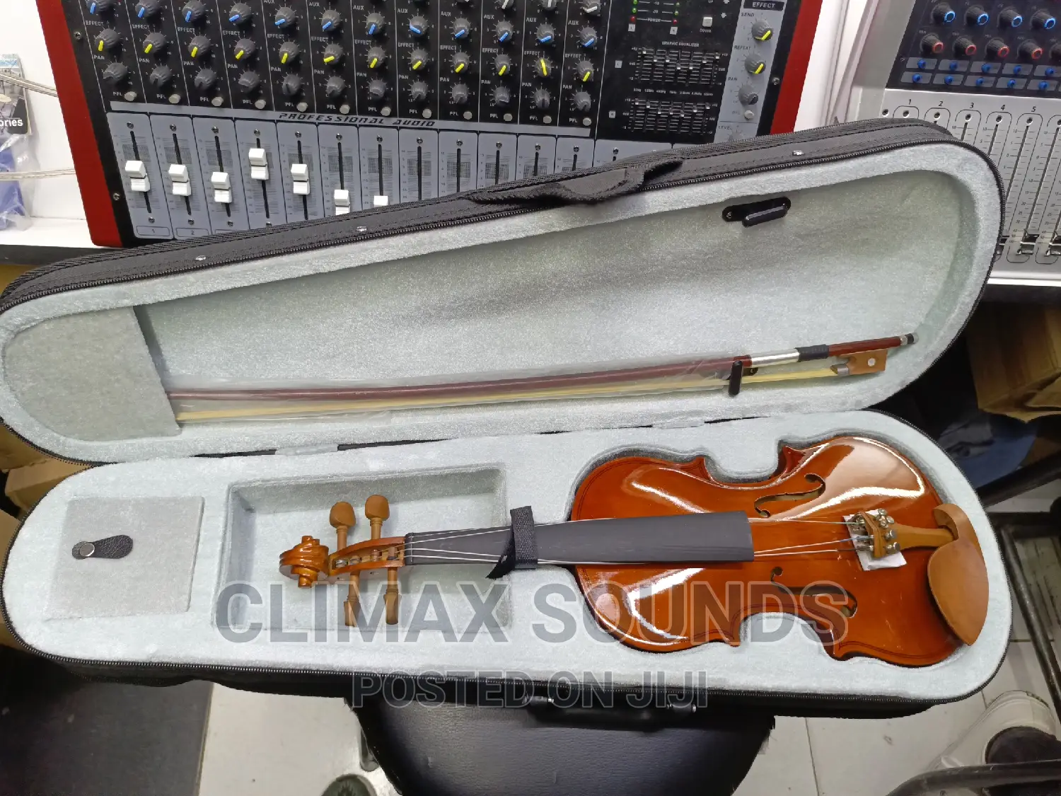 3/4 Maple Leaf Violin V