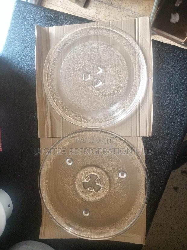 Microwave Glass Plates (Brand New) - main view