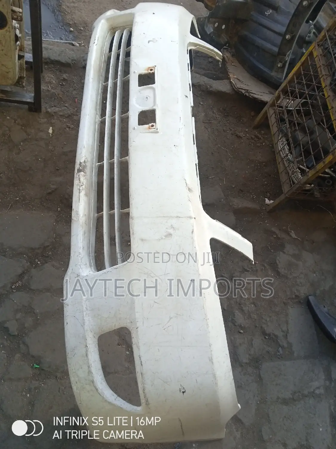 Fielder 2005 Frontbumper