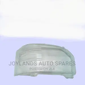 Toyota Hiace 2014 Head Glass/Headlens.