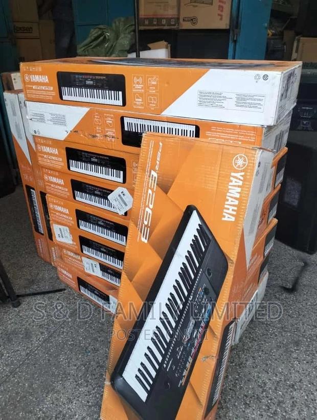 Yamaha PSR E263 Electronic Keyboard - main view