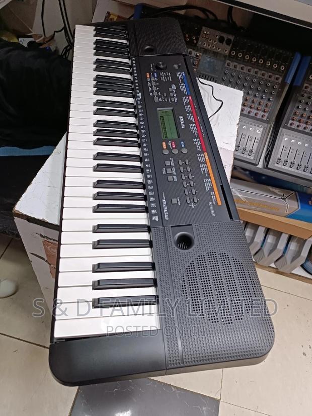 Yamaha PSR E263 Electronic Keyboard - thumbnail 4