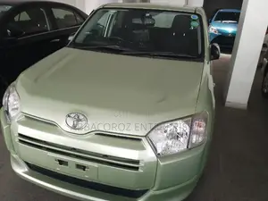 Toyota Succeed SV Premium 2016 Green