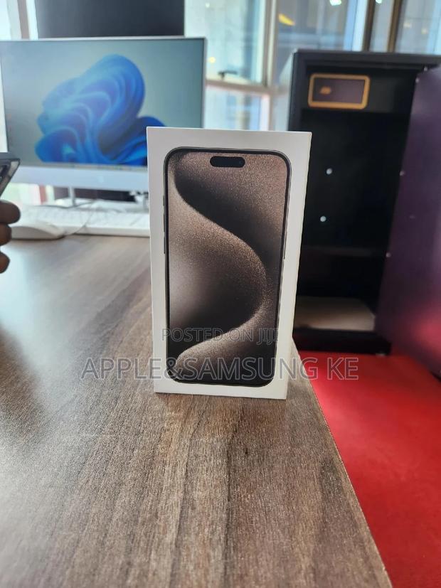 New Apple iPhone 15 Pro Max 256 GB Gray