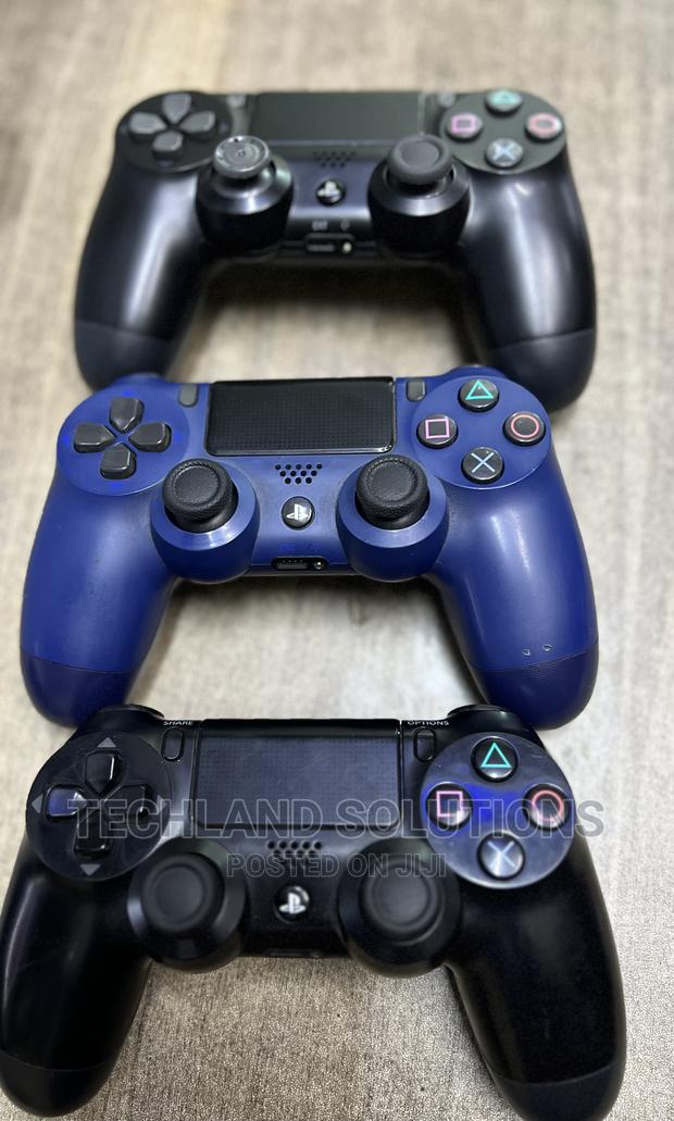 Used Ps4 Pads!! - main view