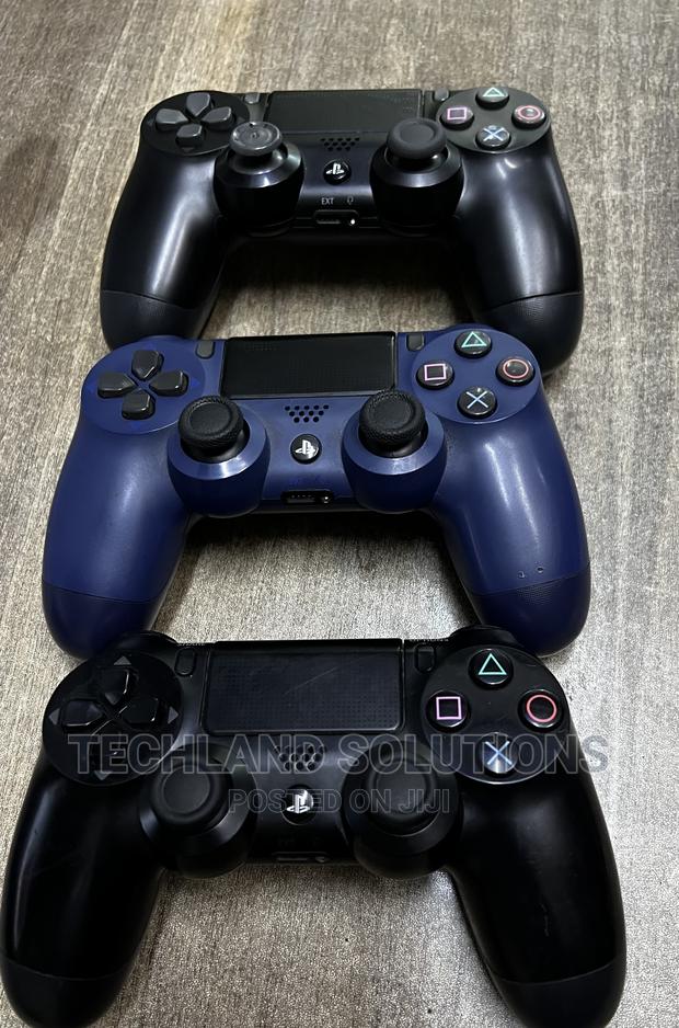 Used Ps4 Pads!! - thumbnail 3