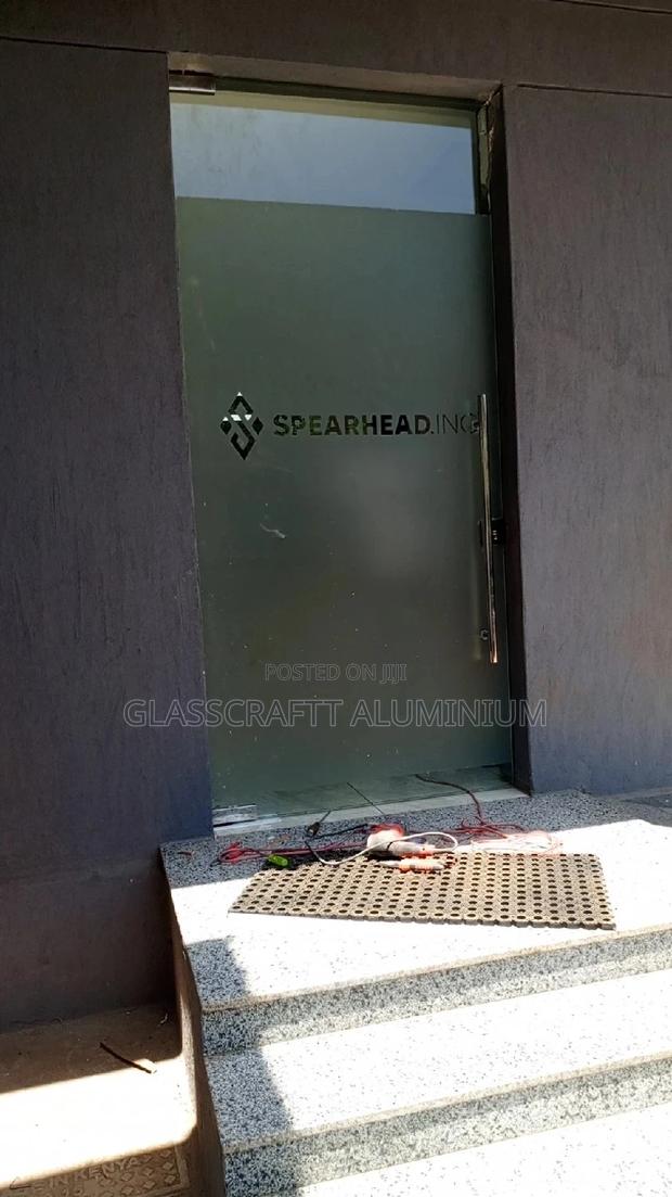 Self Stand Framless Door - thumbnail 5