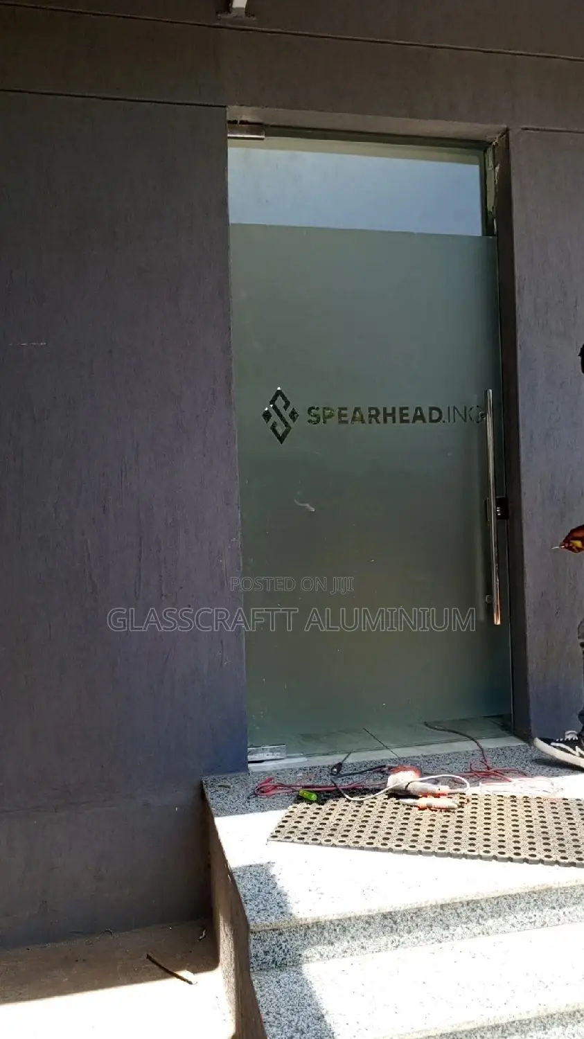Self Stand Framless Door