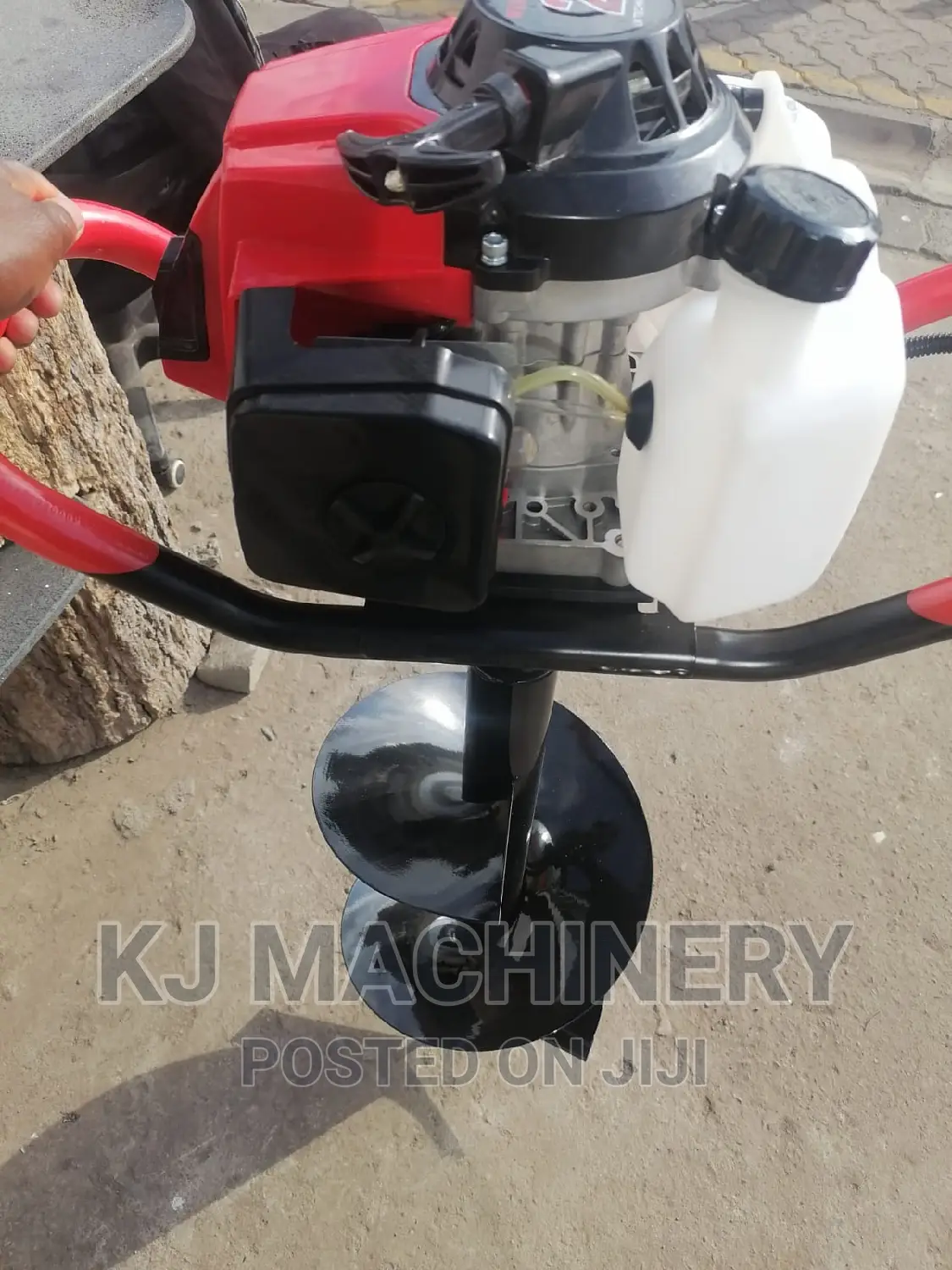 Petrol Powered Earth Auger Machine -Quality Assured