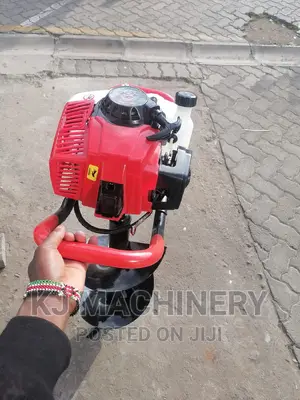 Petrol Powered Earth Auger Machine -Quality Assured