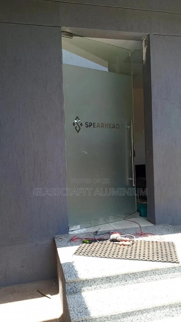 Self Stand Framless Door - thumbnail 12