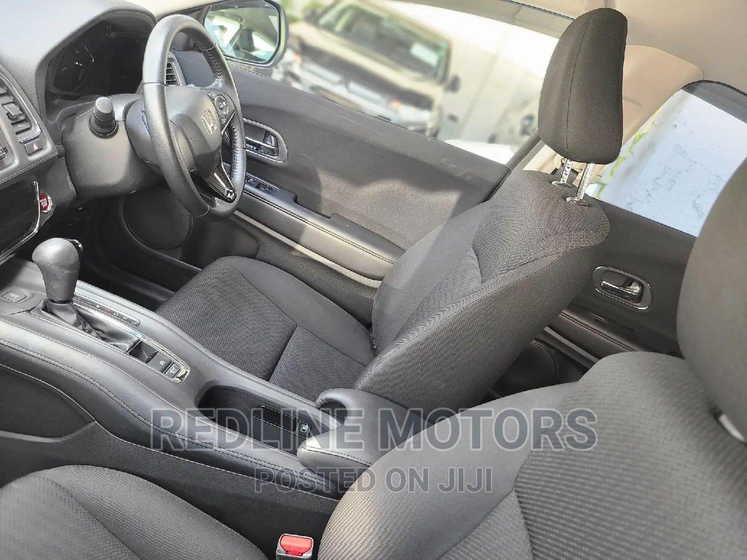 Honda Vezel 2016 Gold