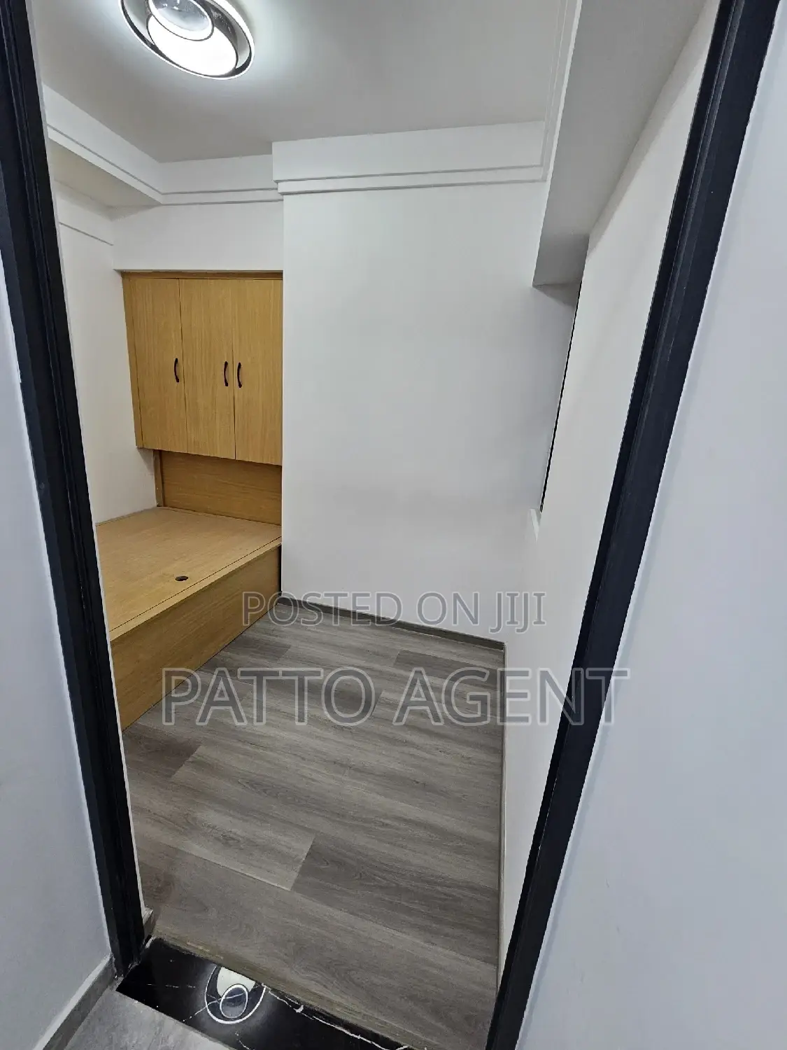 3bdrm Apartment in Valley Arcade, Lavington for sale