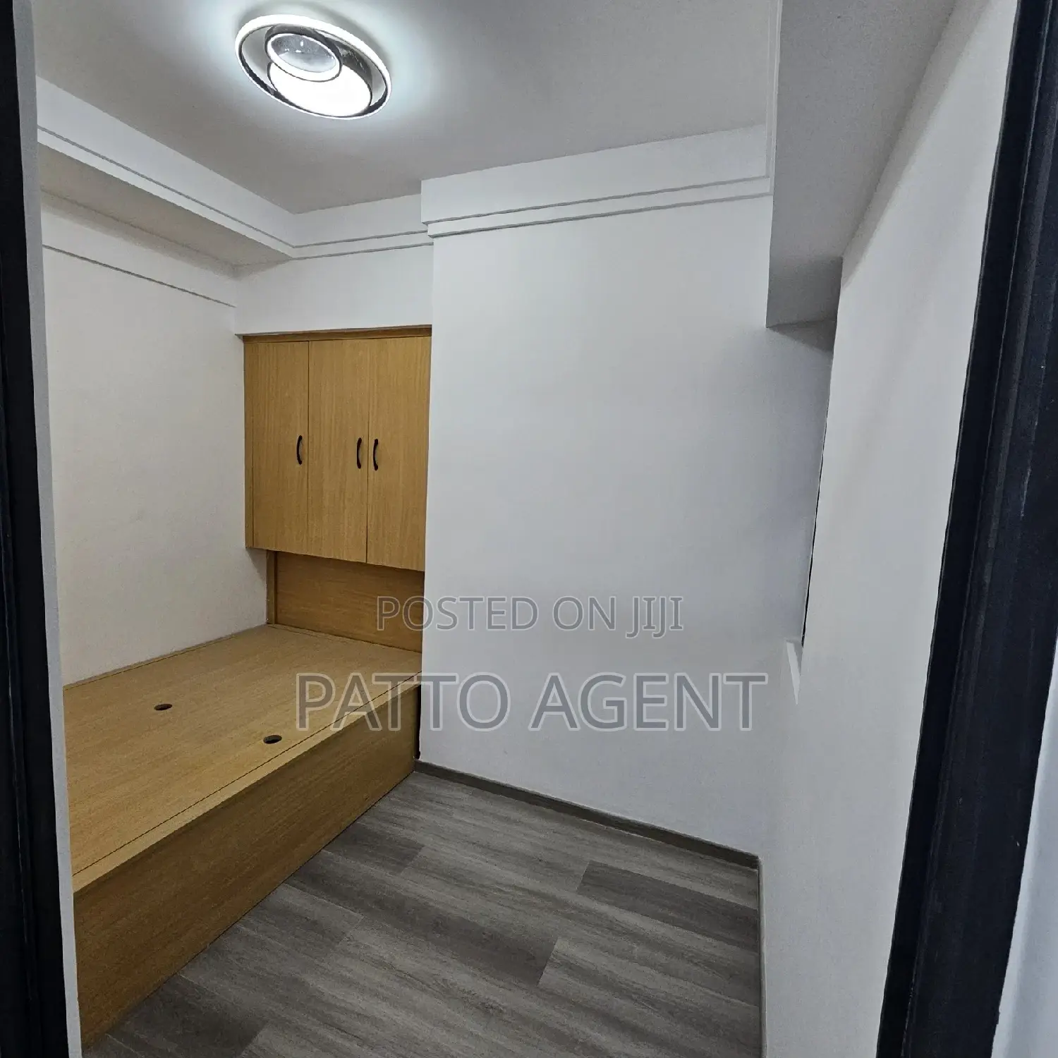 3bdrm Apartment in Valley Arcade, Lavington for sale