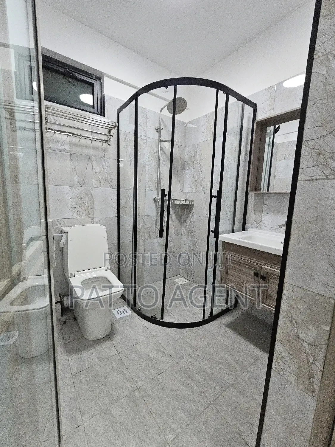 3bdrm Apartment in Valley Arcade, Lavington for sale