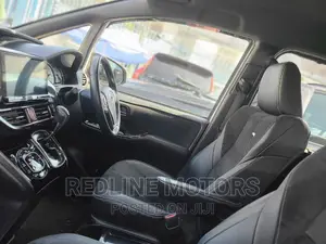 Toyota Voxy 2017 White