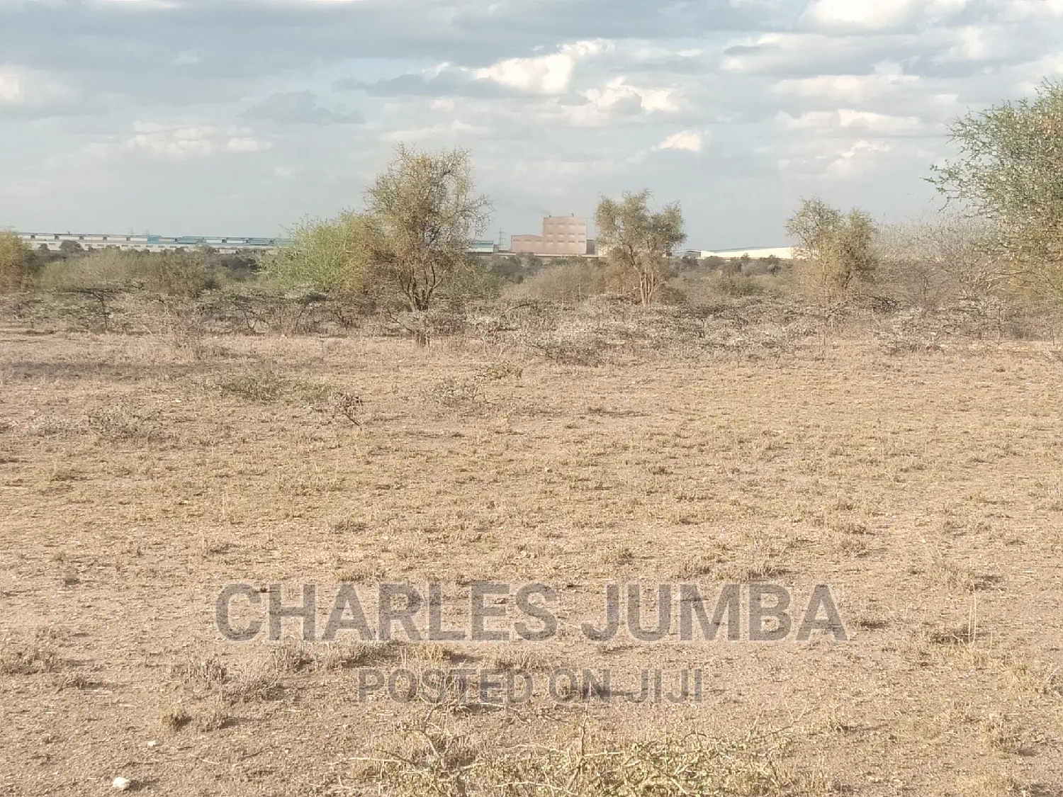 Prime 1/8 Plots Near Umma University.