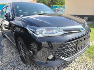 Toyota Corolla Fielder 2016 Black