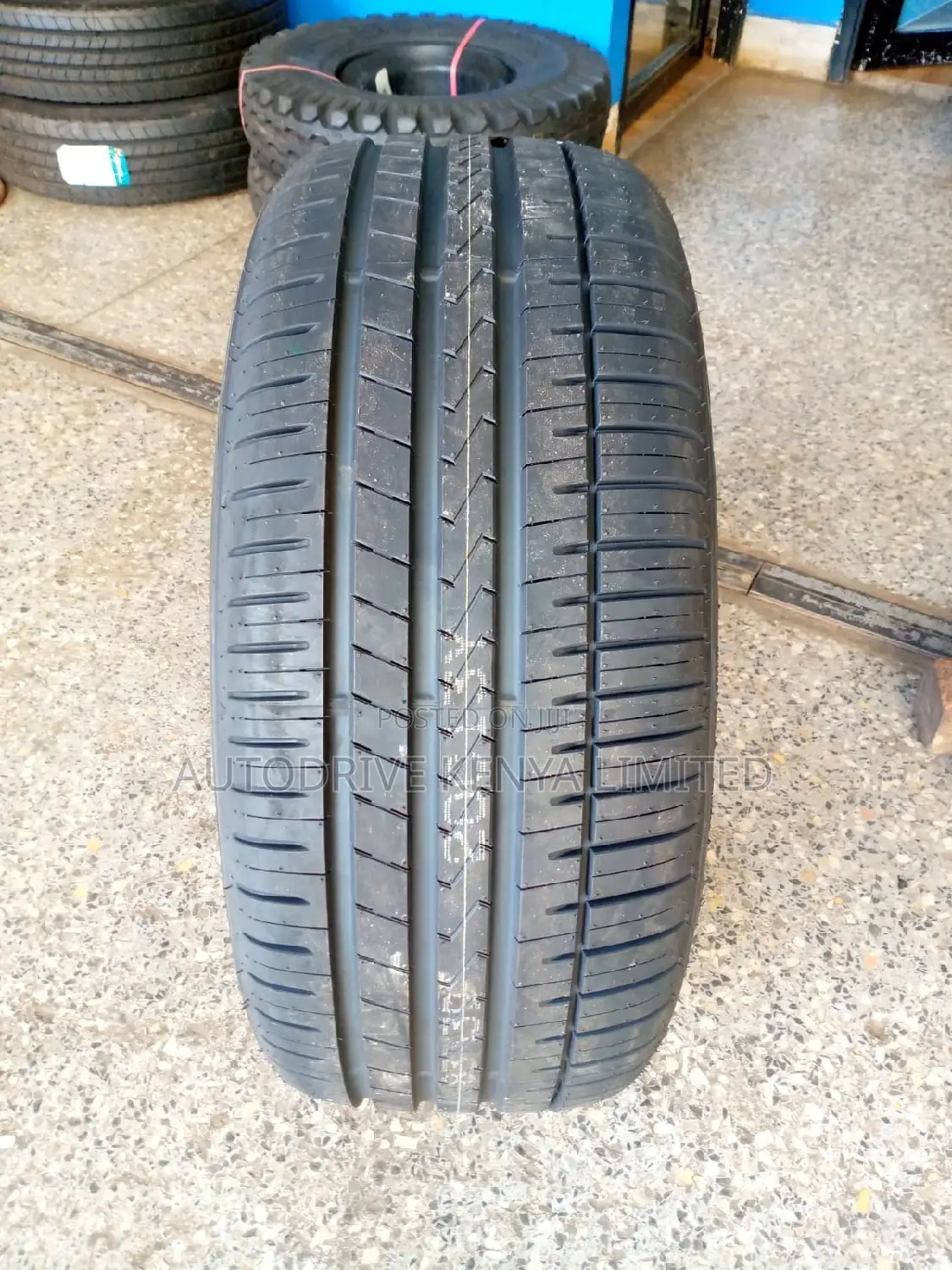 275/45r20 Falken Tyre