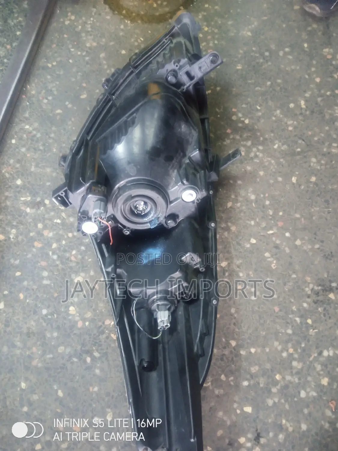 Suzuki Swift RHS Headlump
