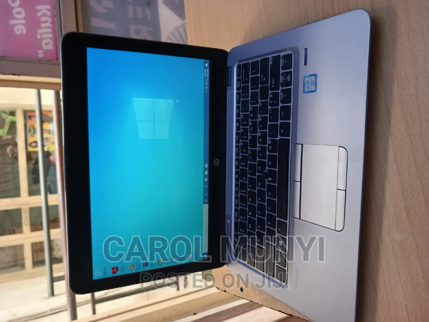 New Laptop HP EliteBook 820 G3 8GB Intel Core I7 SSD 256GB