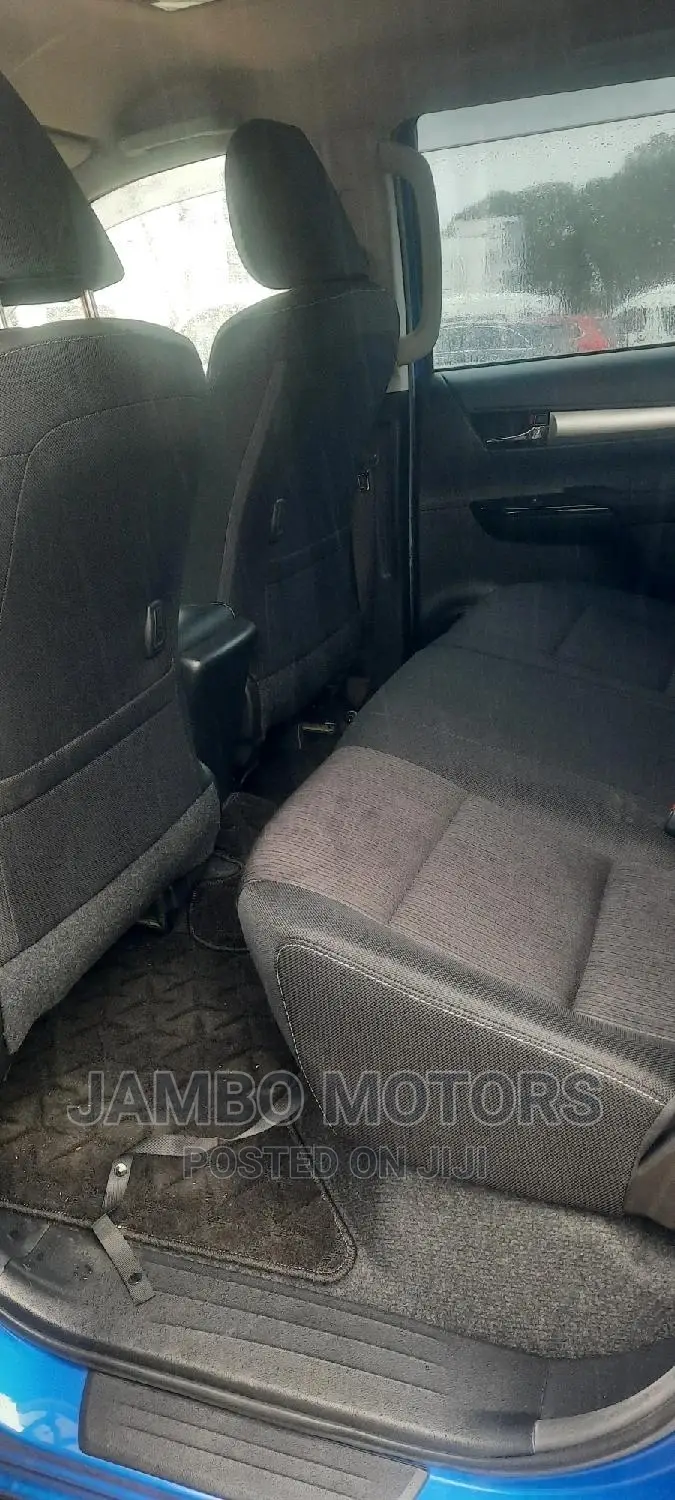 Toyota Hilux Revo Double Cab Deisel 2.8 AWD 2016 Blue