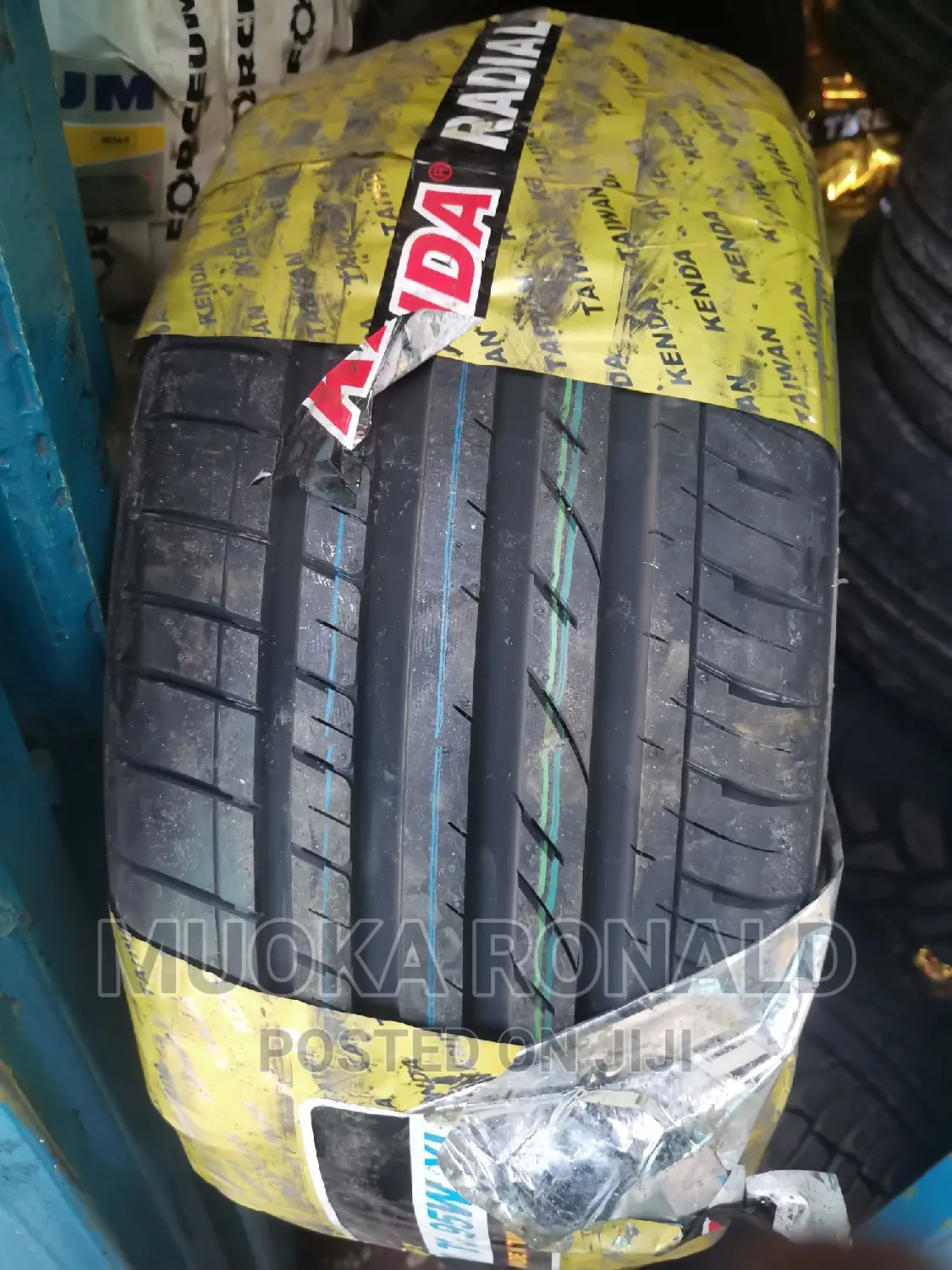 235/40r18 Kenda Tyre Made in Taiwan