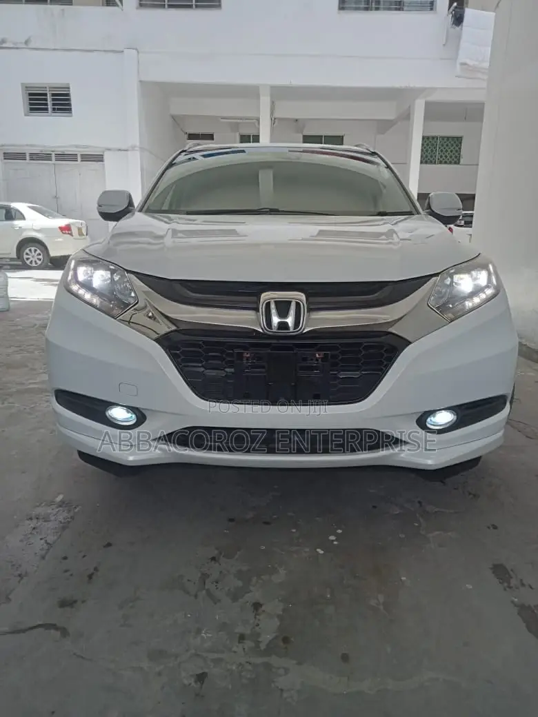 Honda Vezel 2016 White