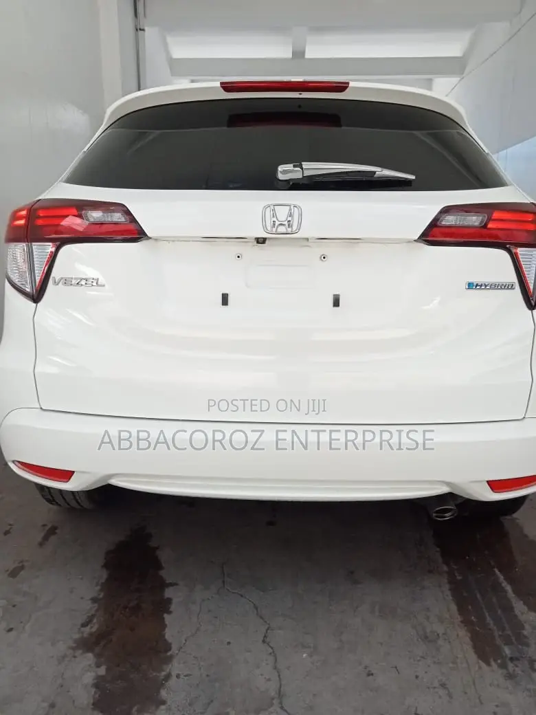 Honda Vezel 2016 White