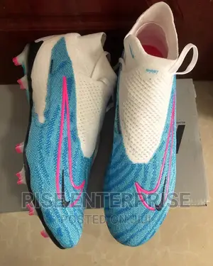 Quality Phantom Football Boot