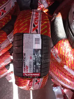 215/65r15 Roadx Tyre