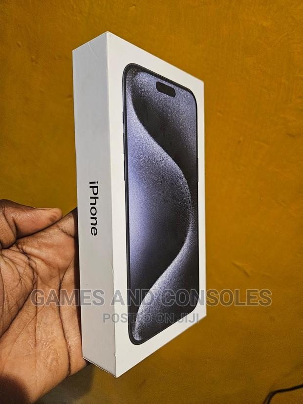 New Apple iPhone 15 Pro Max 256 GB - thumbnail 3