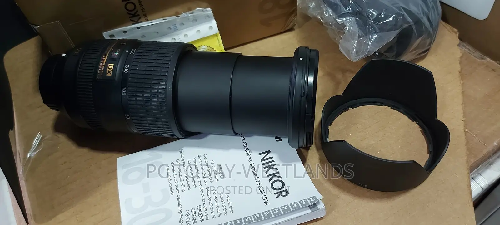 Nikon Af-S Dx Nikkor 18-300mm F/3.5-6.3g Ed VR Lens