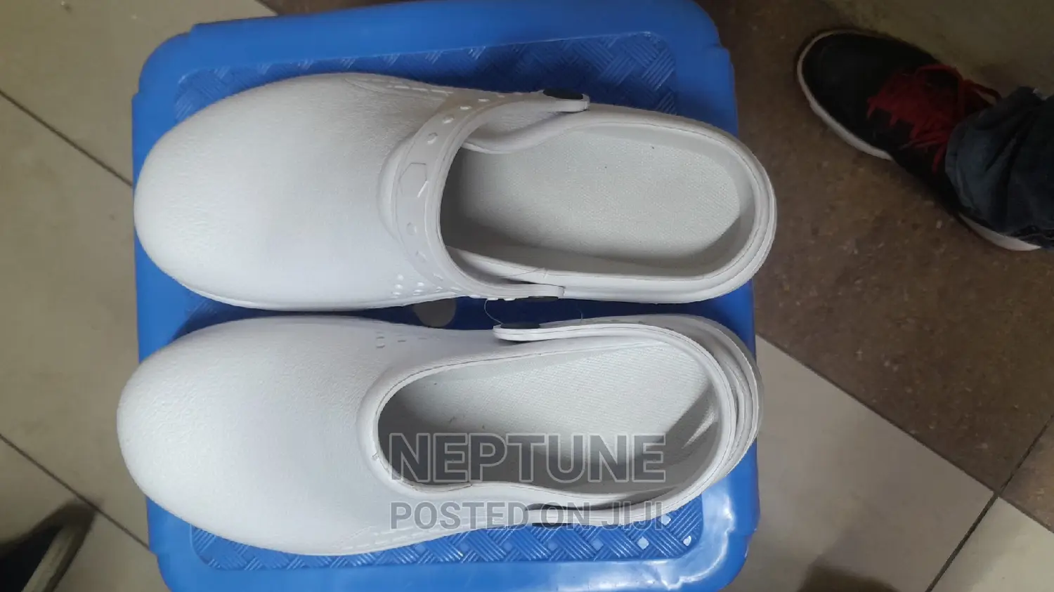 Theatre Clogs