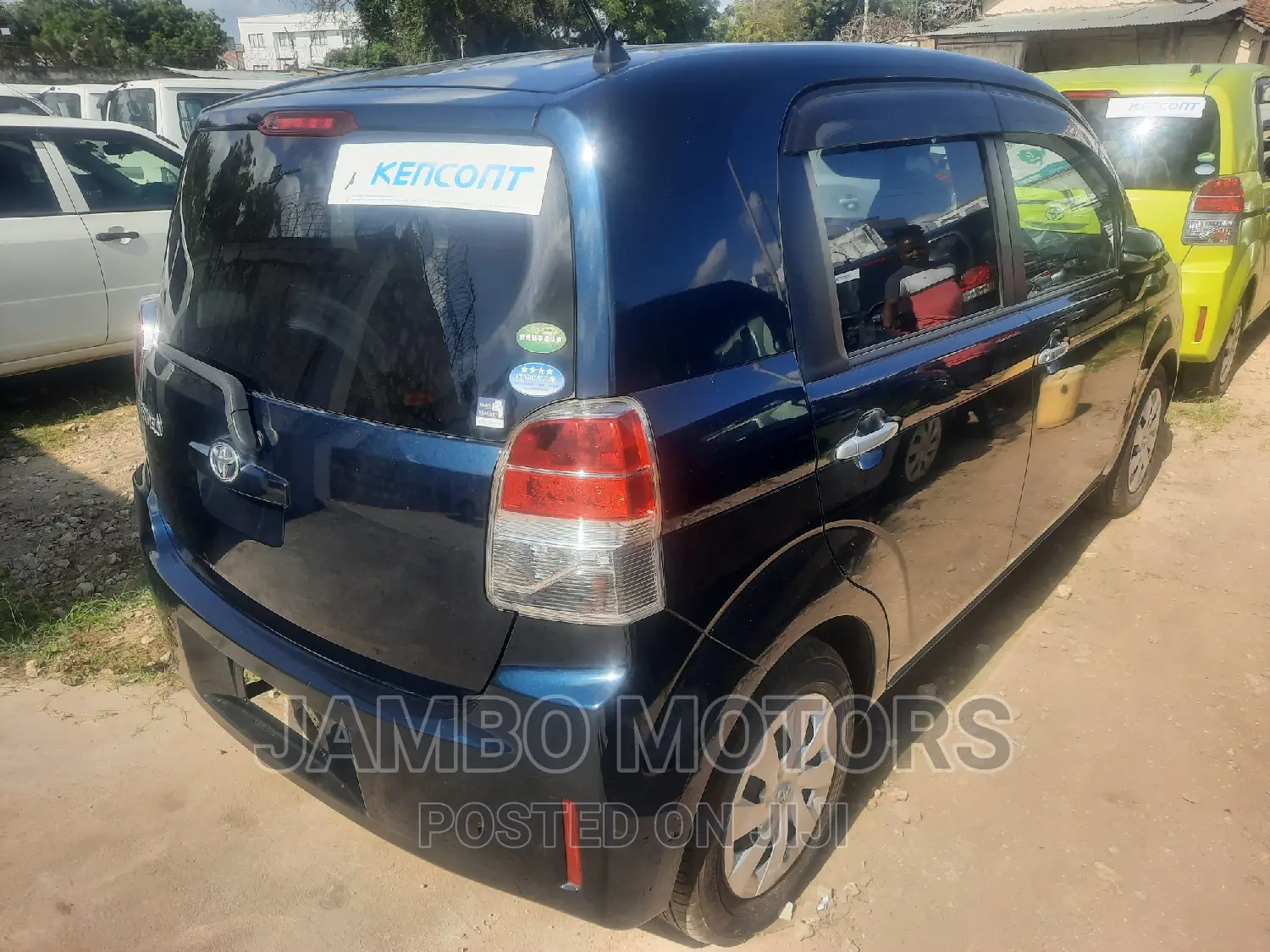 Toyota Spade 1.5 2016 Black